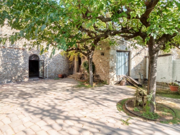 For sale House with 230.00m2, in Sarria de Ter