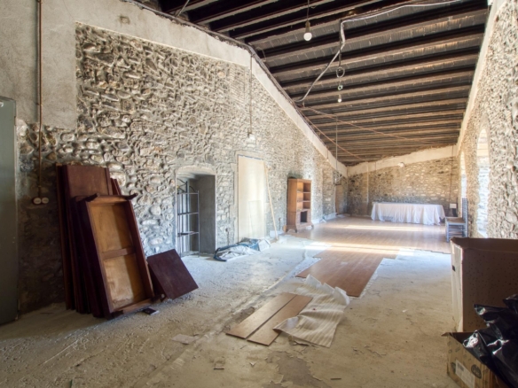 For sale House with 230.00m2, in Sarria de Ter