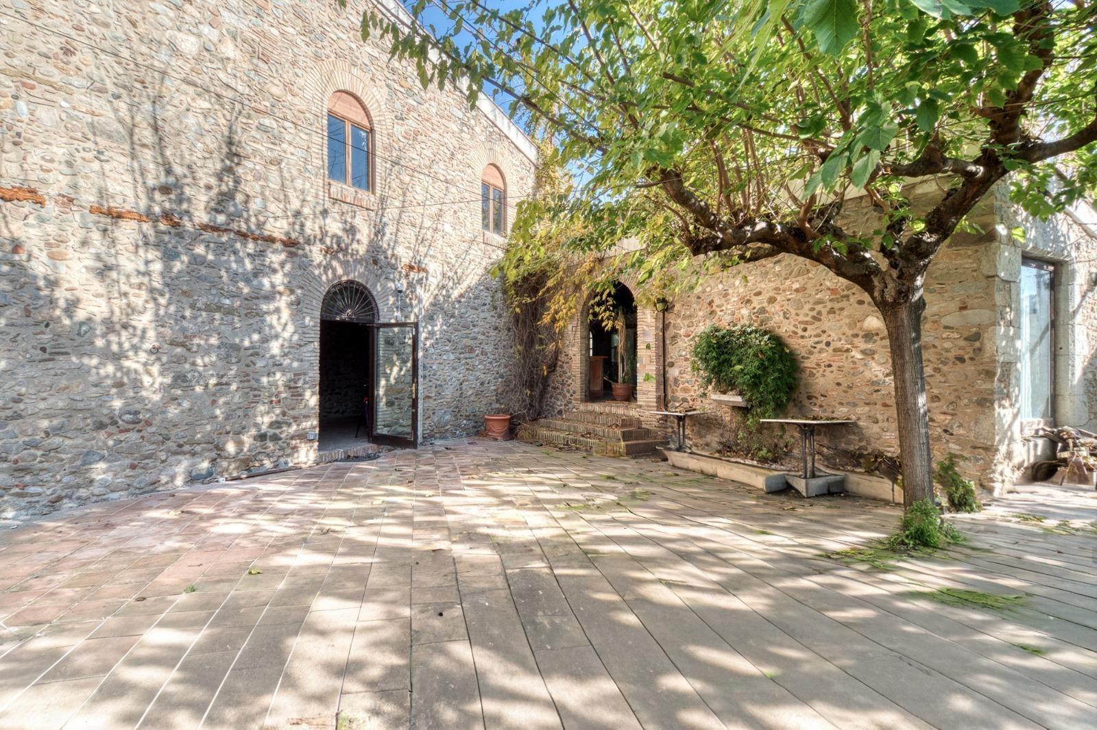 CASA DE PIEDRA SEMIRESTAURADA foto 10